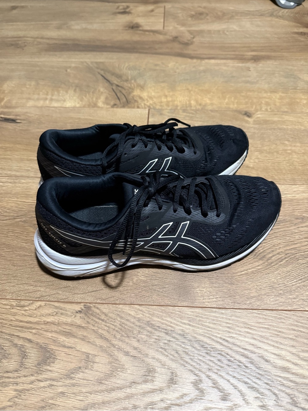 Asics Black and White Men's Athletic Running Shoes
